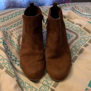 Brown boots